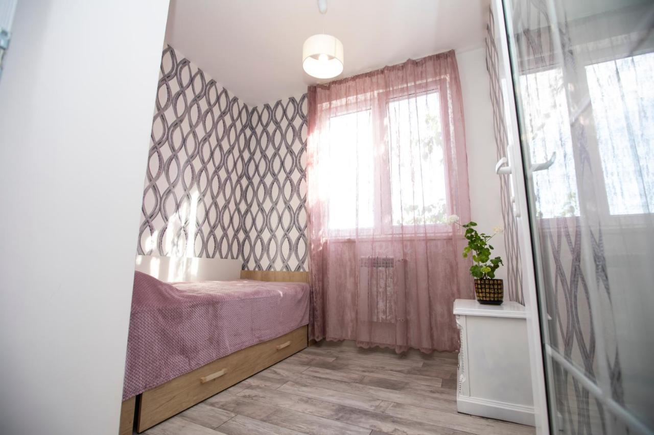 Modern Apartment In The Center With The View Of The Majestic Ararat Yerevan Exterior photo