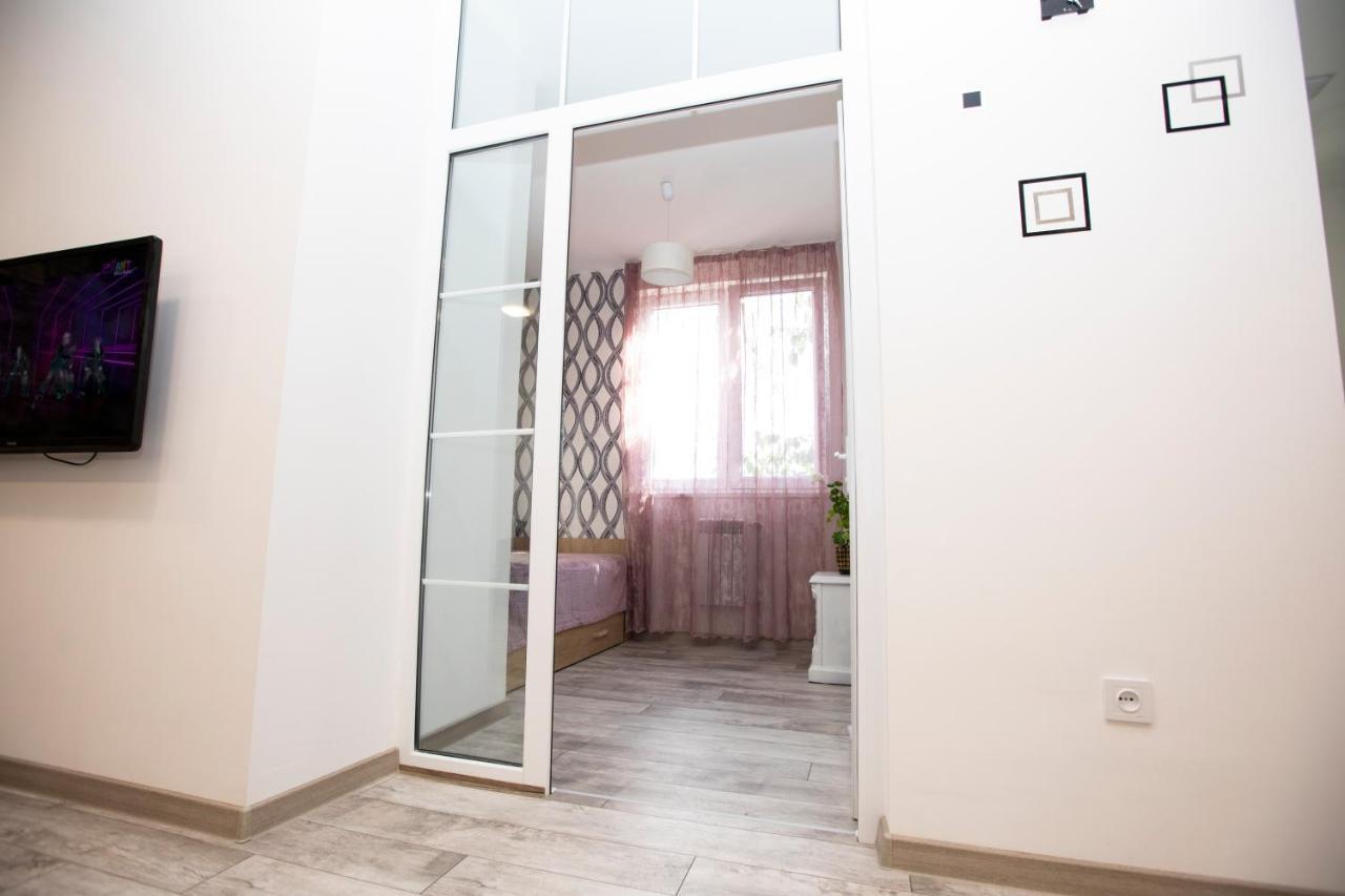 Modern Apartment In The Center With The View Of The Majestic Ararat Yerevan Exterior photo